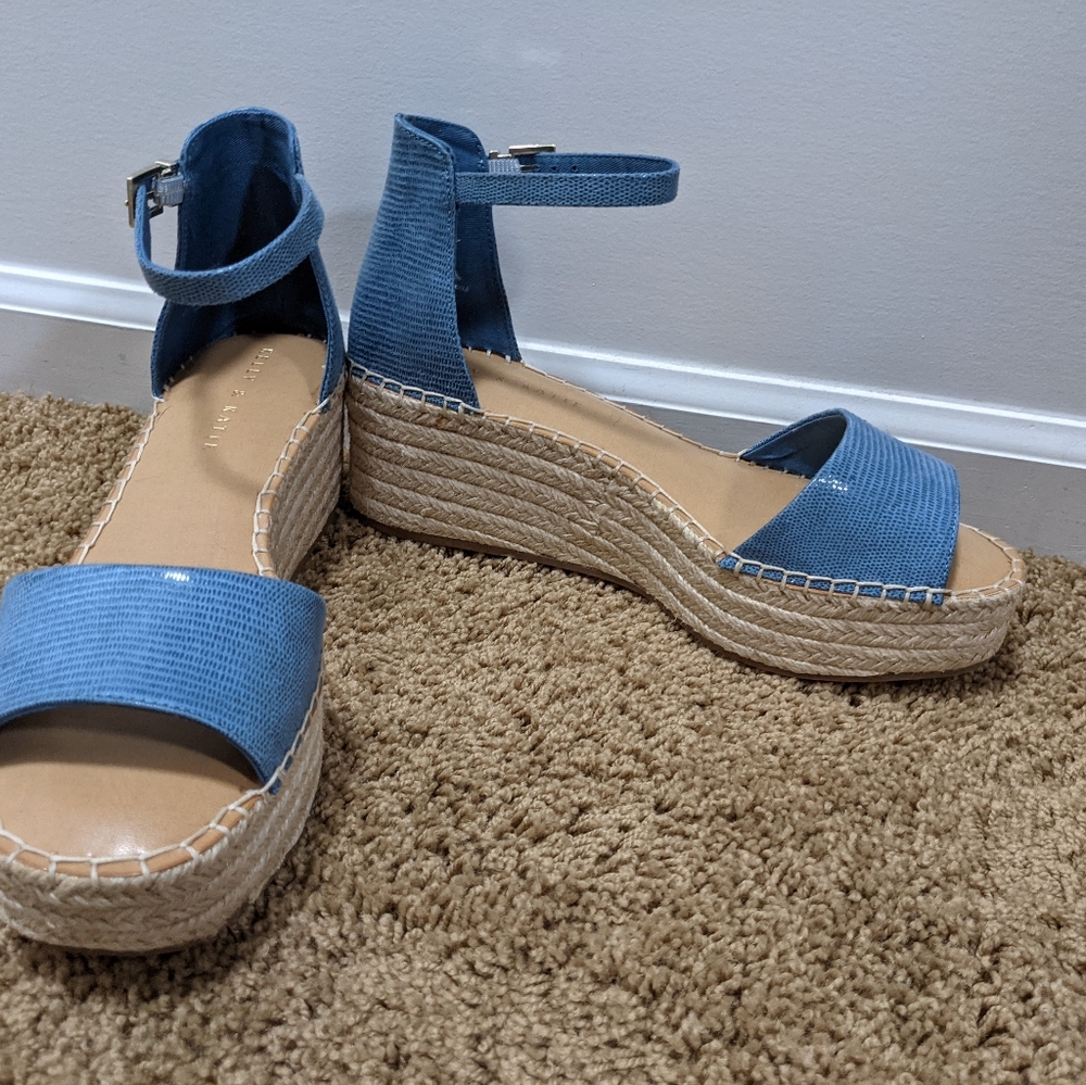 Woven wedges